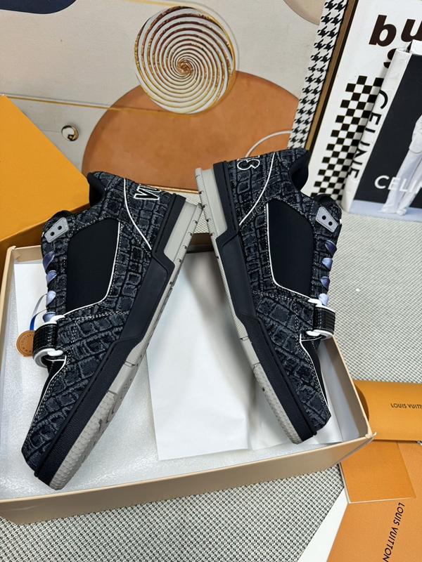 ルイヴィトン靴内部構造